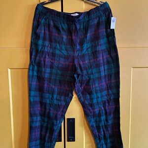Men's Plaid Lounge Pants - Green and Red